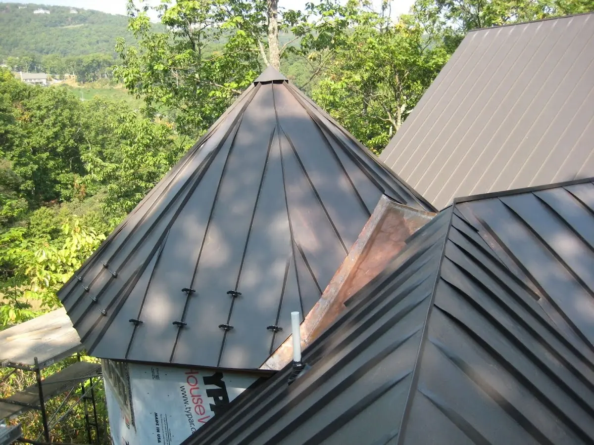 Professional Roof Tarp Installation by Craftsman Roofing in Jasper